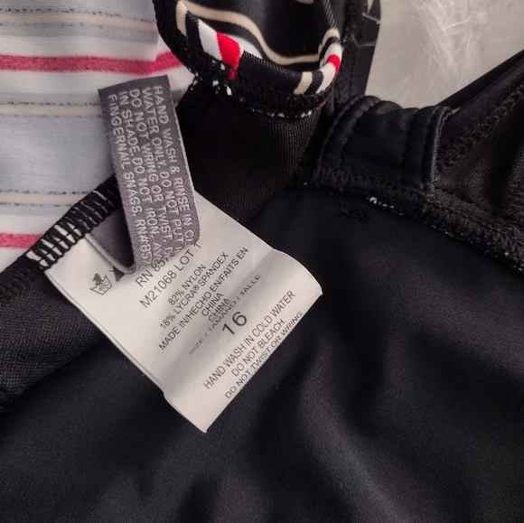 Liz Claiborne swimsuit top Size 16 - Picture 8 of 9